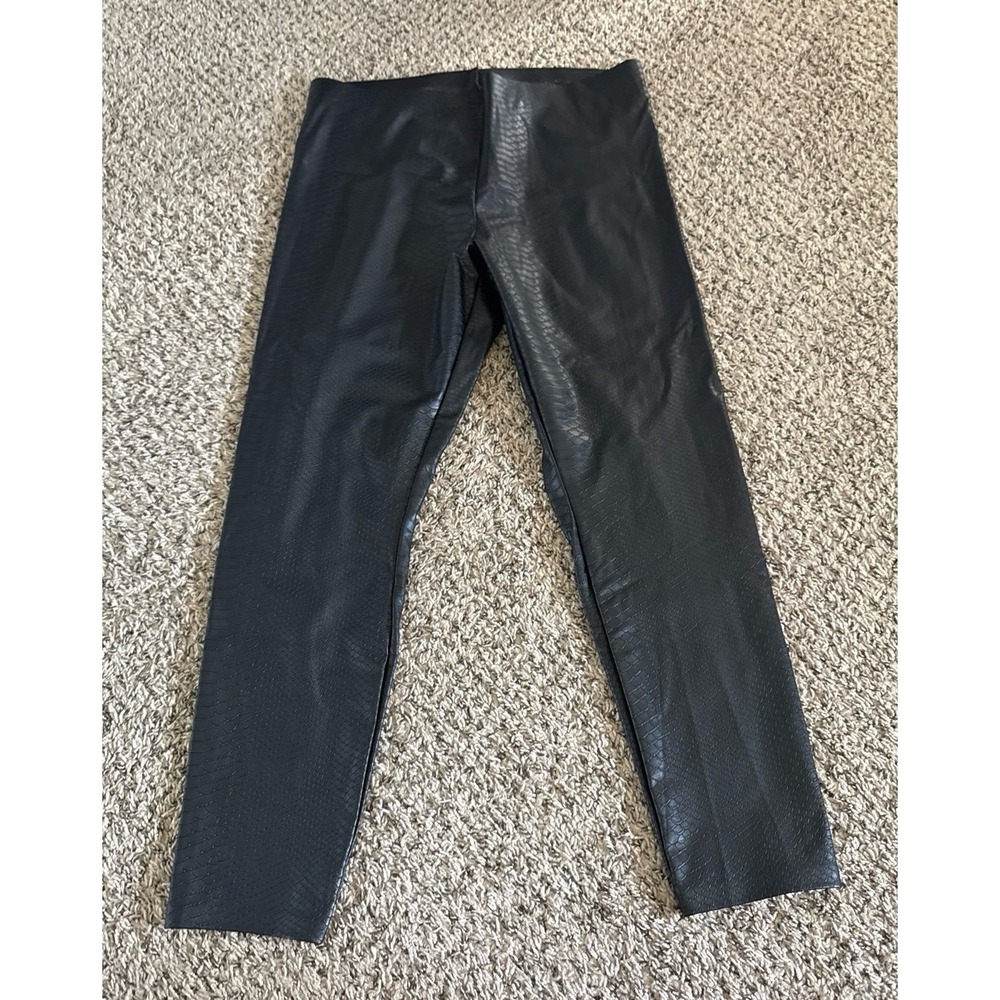 HUE Women's Black Crocodile Sleek Effect High Waist Leggings Size XL‎
